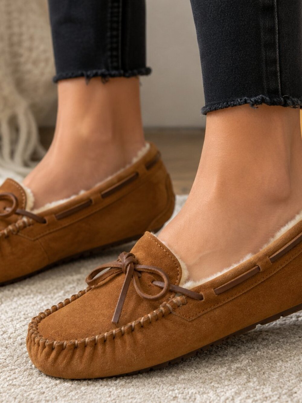 UGG Dakota Chestnut Suede Shearling Moccasin Slippers Women’s Size 7 Cozy Loafer